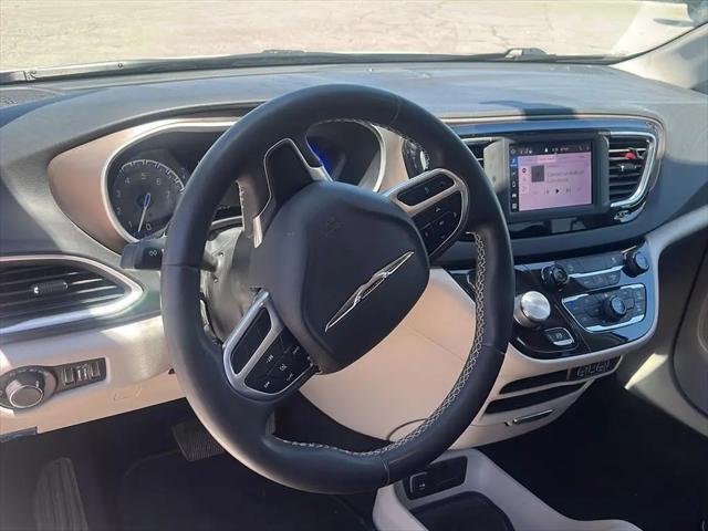 2022 Chrysler Voyager LX