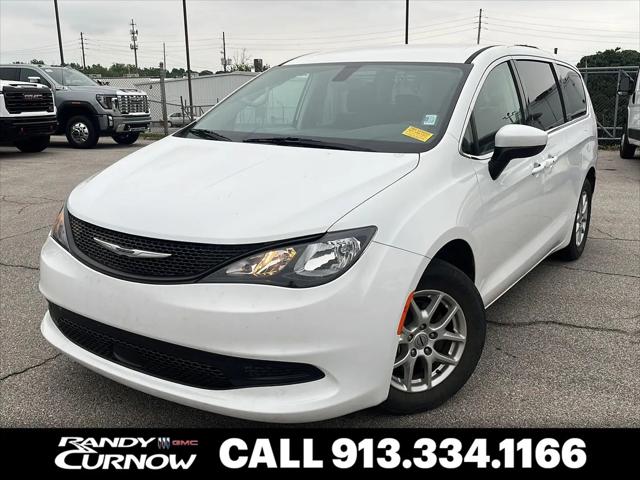 2022 Chrysler Voyager LX for sale in Kansas City, KS