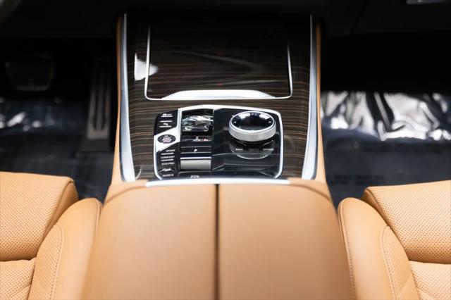 2024 BMW X5 M60i