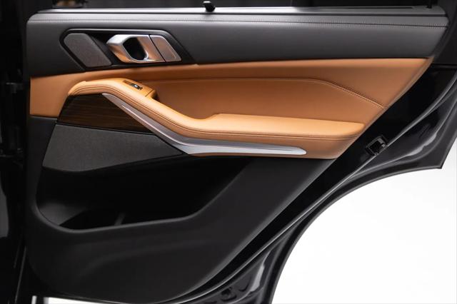 2024 BMW X5 M60i