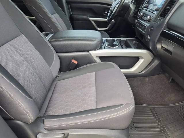 2023 Nissan Titan Crew Cab SV 4x2