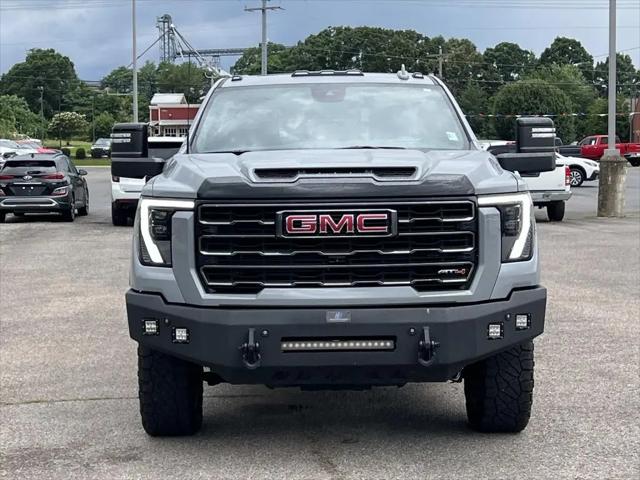 2024 GMC Sierra 2500HD 4WD Crew Cab Standard Bed AT4