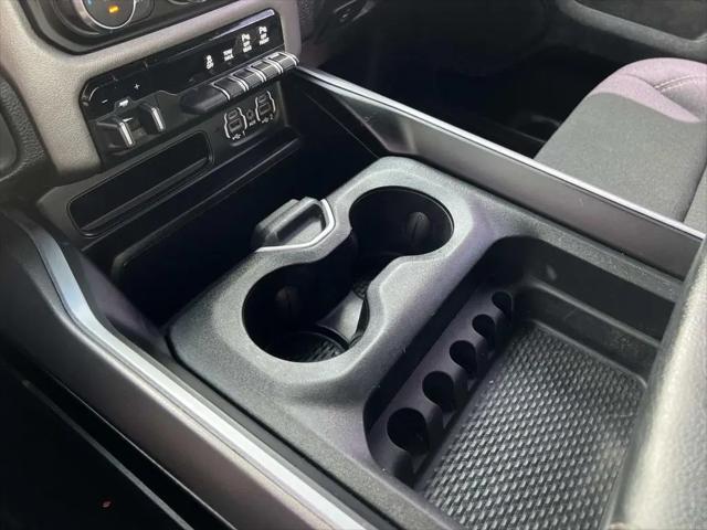 2020 Ram 1500 Big Horn Crew Cab 4x4 5'7" Box