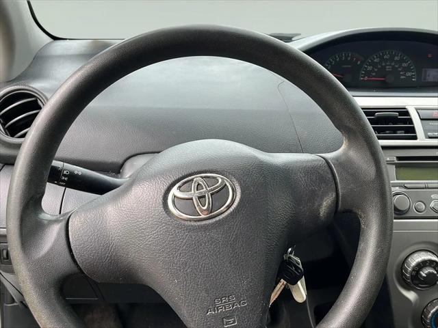 2012 Toyota Yaris Standard