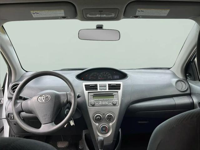 2012 Toyota Yaris Standard