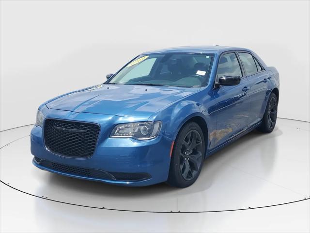 2022 Chrysler 300 Touring
