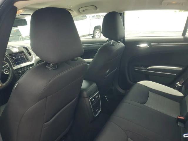 2022 Chrysler 300 Touring