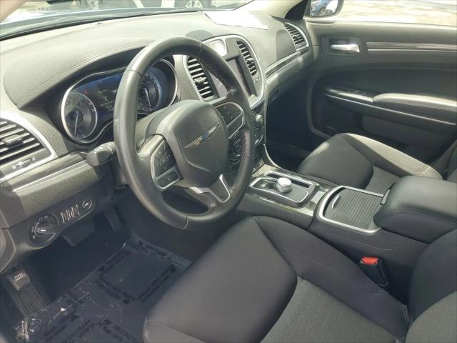 2022 Chrysler 300 Touring