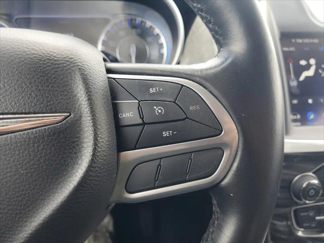 2022 Chrysler 300 Touring