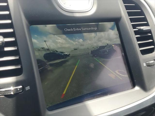2022 Chrysler 300 Touring