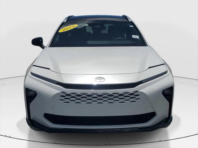 2025 Toyota Crown Signia Limited