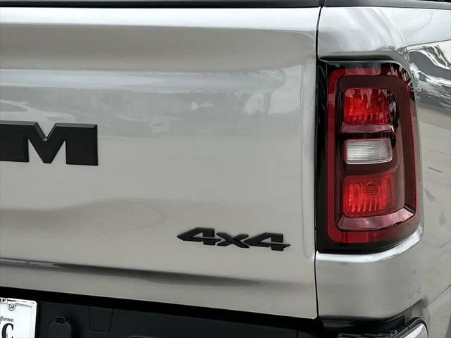 2025 Ram 1500 Lone Star Crew Cab 4x4 5'7" Box