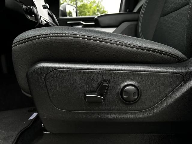 2025 Ram 1500 Lone Star Crew Cab 4x4 5'7" Box
