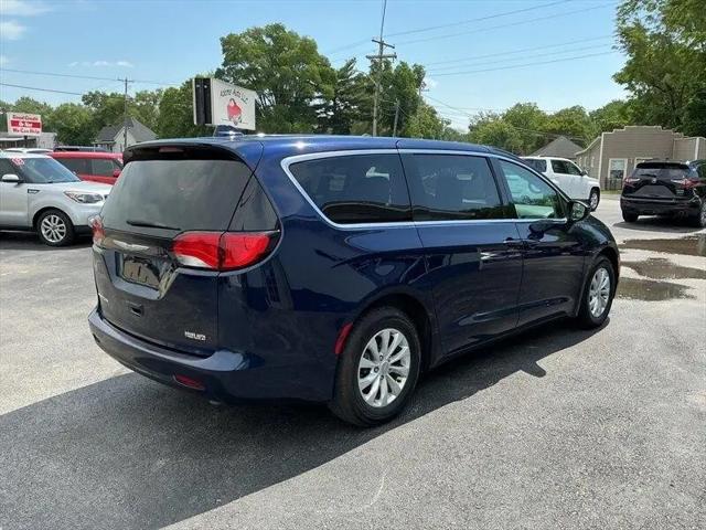 2017 Chrysler Pacifica Touring