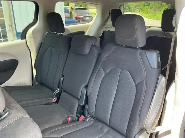 2017 Chrysler Pacifica Touring