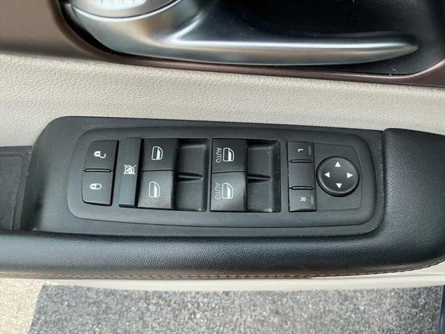 2017 Chrysler Pacifica Touring