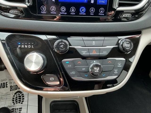 2017 Chrysler Pacifica Touring