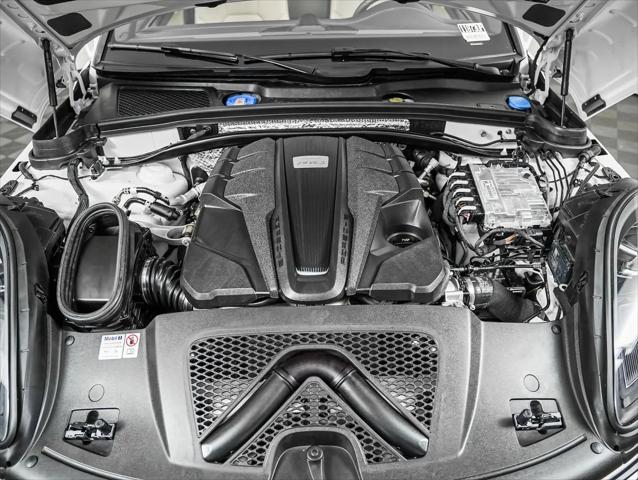 2024 Porsche Macan S