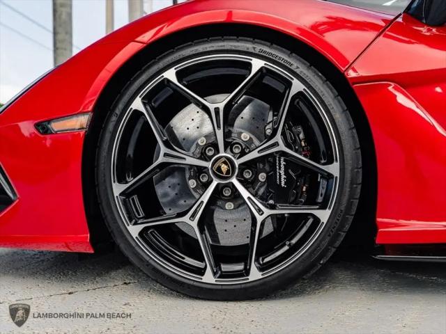 2025 Lamborghini Revuelto Revuelto