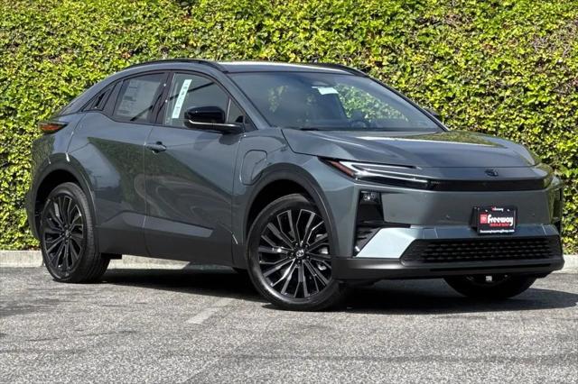 2026 Toyota C-HR XSE