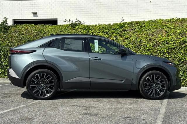 2026 Toyota C-HR XSE