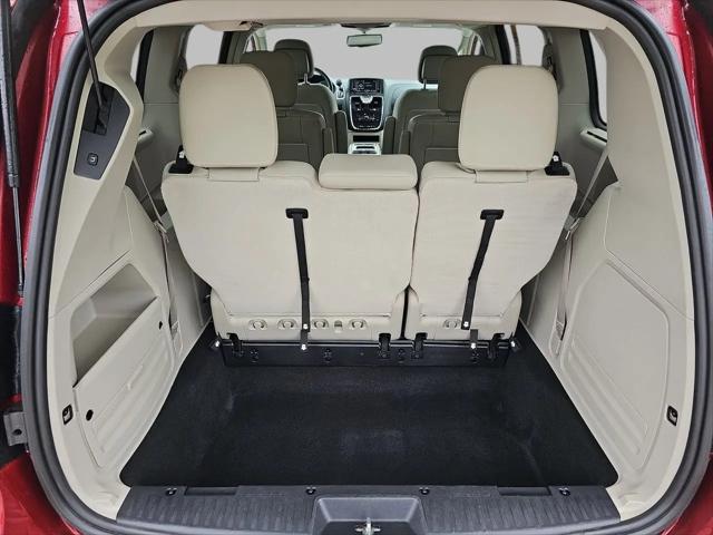 2016 Chrysler Town & Country Touring-L Anniversary Edition