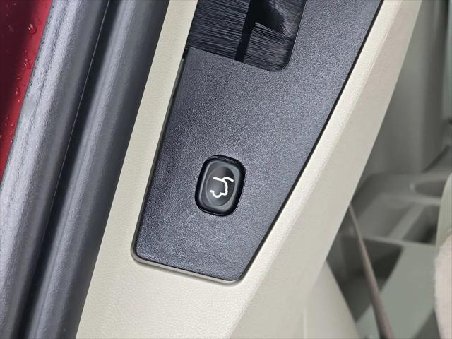 2016 Chrysler Town & Country Touring-L Anniversary Edition