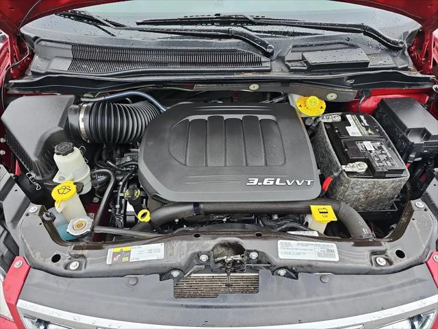 2016 Chrysler Town & Country Touring-L Anniversary Edition