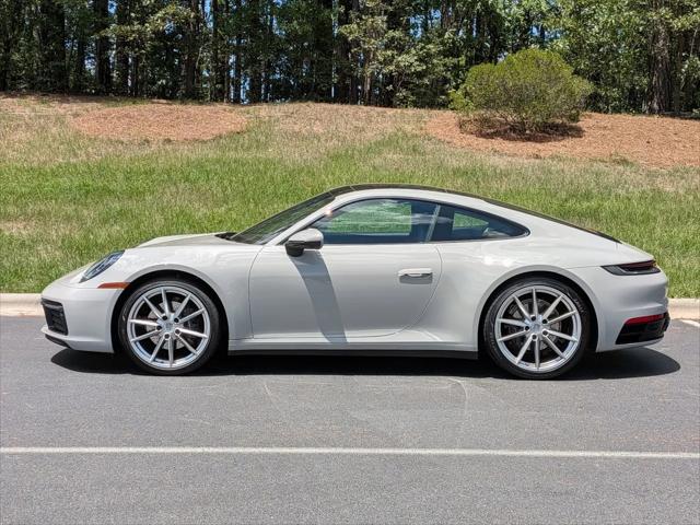 2021 Porsche 911 Carrera