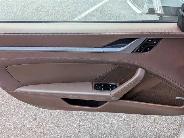 2021 Porsche 911 Carrera
