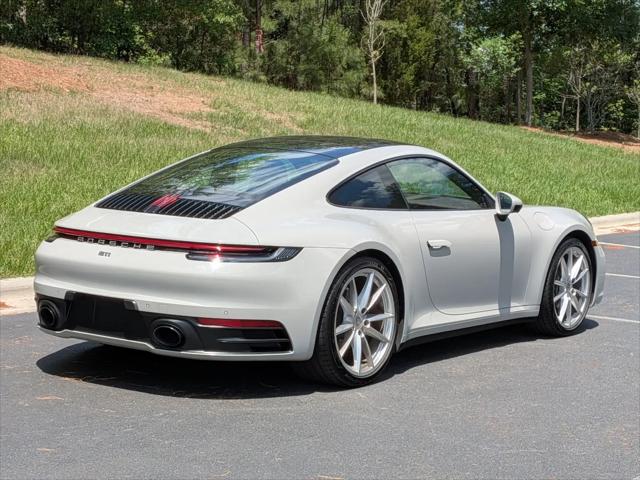 2021 Porsche 911 Carrera