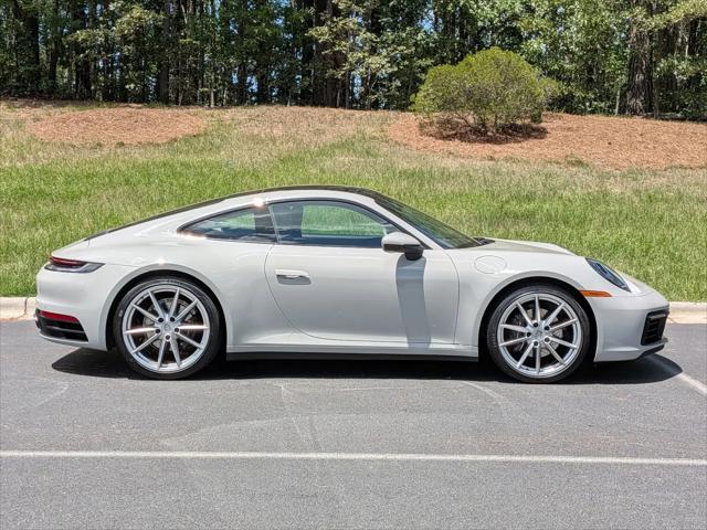 2021 Porsche 911 Carrera