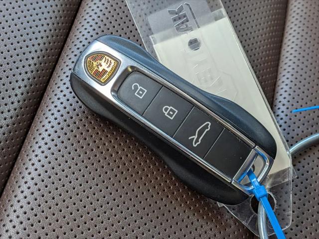 2021 Porsche 911 Carrera