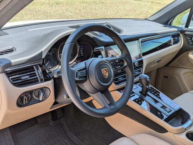 2025 Porsche Macan Macan