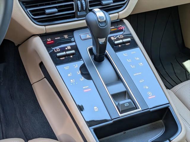2025 Porsche Macan Macan