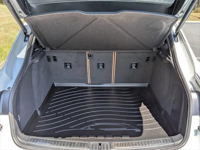 2025 Porsche Macan Macan