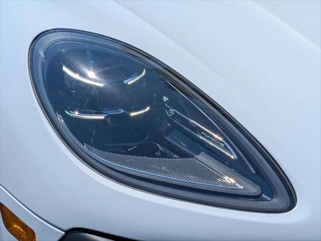 2025 Porsche Macan Macan