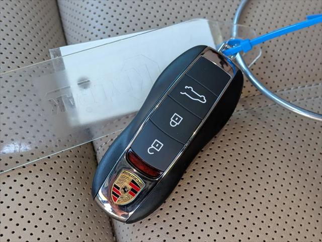 2025 Porsche Macan Macan
