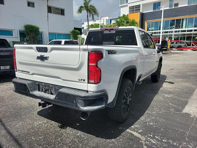 2025 Chevrolet Silverado 3500HD 4WD Crew Cab Standard Bed LTZ