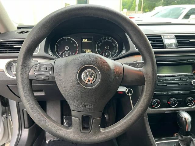 2013 Volkswagen Passat 2.5L S