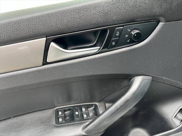 2013 Volkswagen Passat 2.5L S