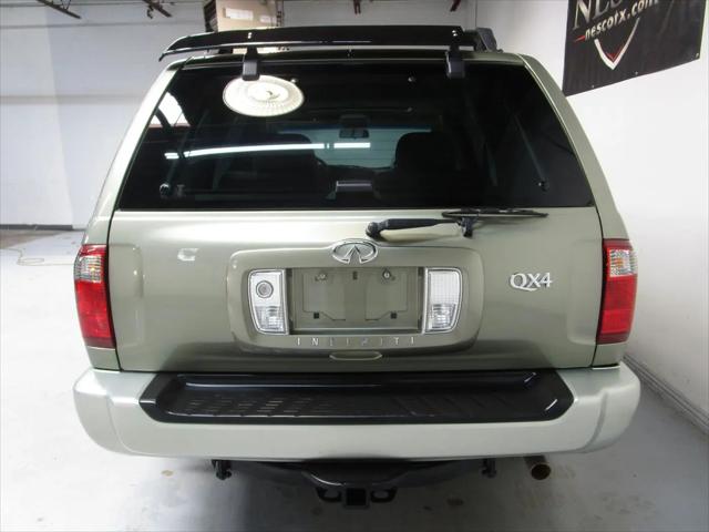 2002 INFINITI QX4 Luxury