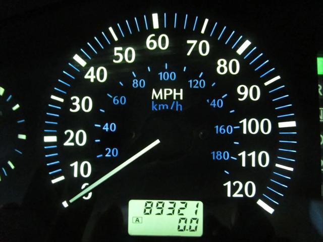 2002 INFINITI QX4 Luxury