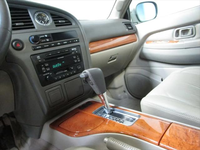 2002 INFINITI QX4 Luxury