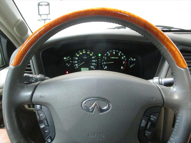 2002 INFINITI QX4 Luxury