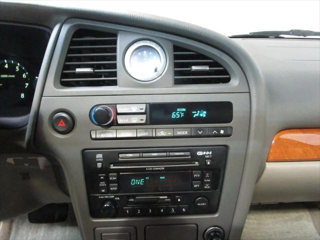 2002 INFINITI QX4 Luxury