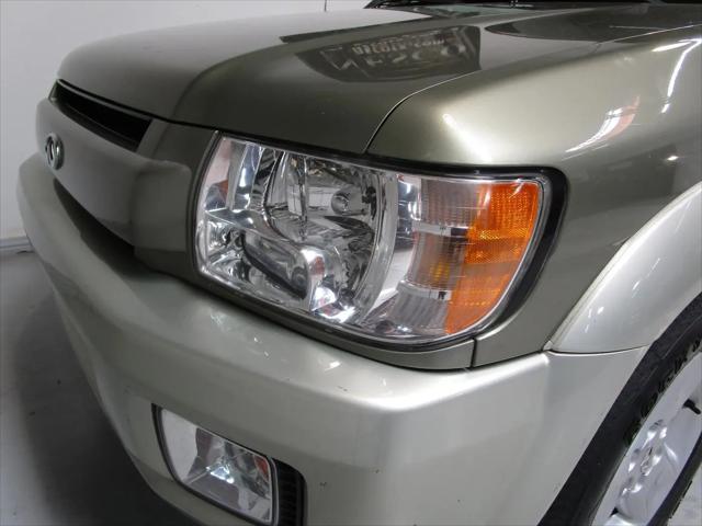 2002 INFINITI QX4 Luxury