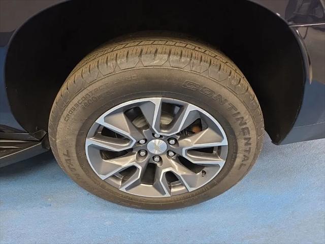 2024 Chevrolet Suburban 4WD LT