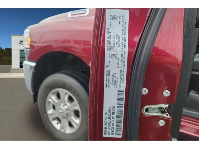 2024 Ram 2500 Big Horn Crew Cab 4x4 8' Box
