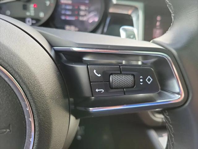 2024 Porsche Macan T